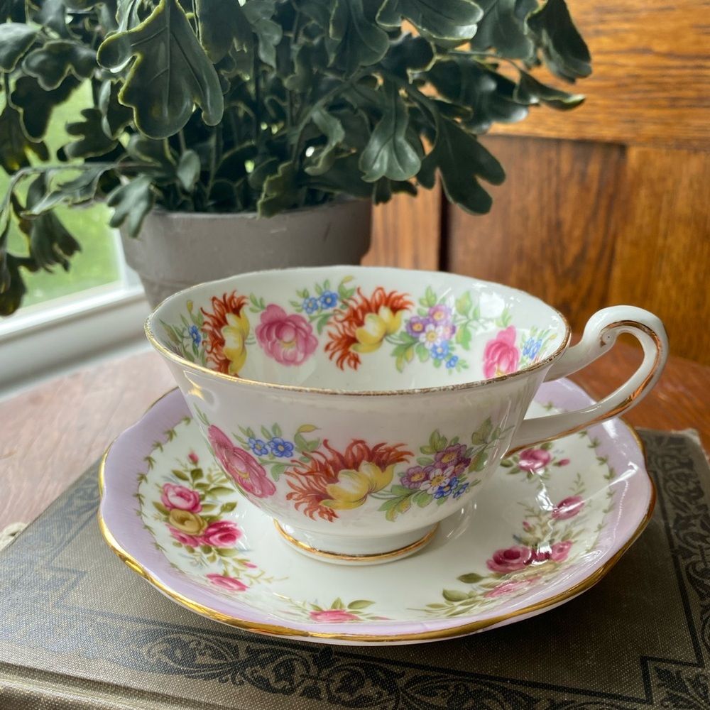 Royal Chelsea English Bone China Floral Teacup and Saucer Set EUC
